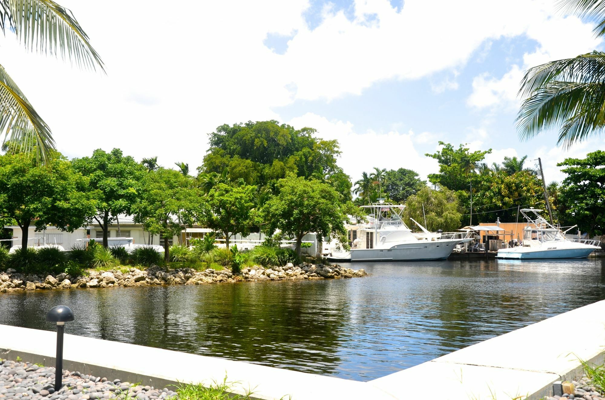 Riviera Luxury Living At River Oaks Marina And Tower Miami Dış mekan fotoğraf