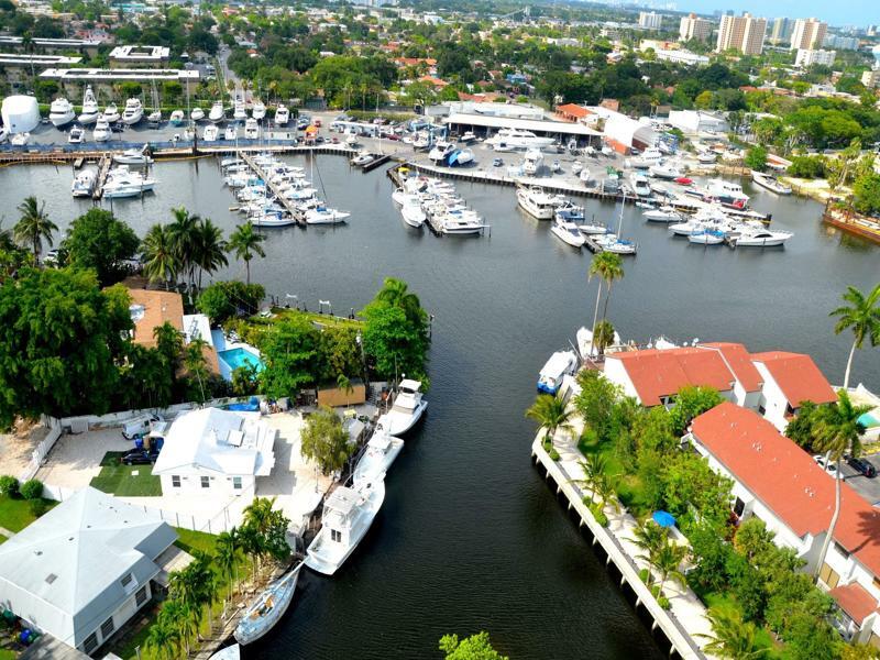 Riviera Luxury Living At River Oaks Marina And Tower Miami Dış mekan fotoğraf