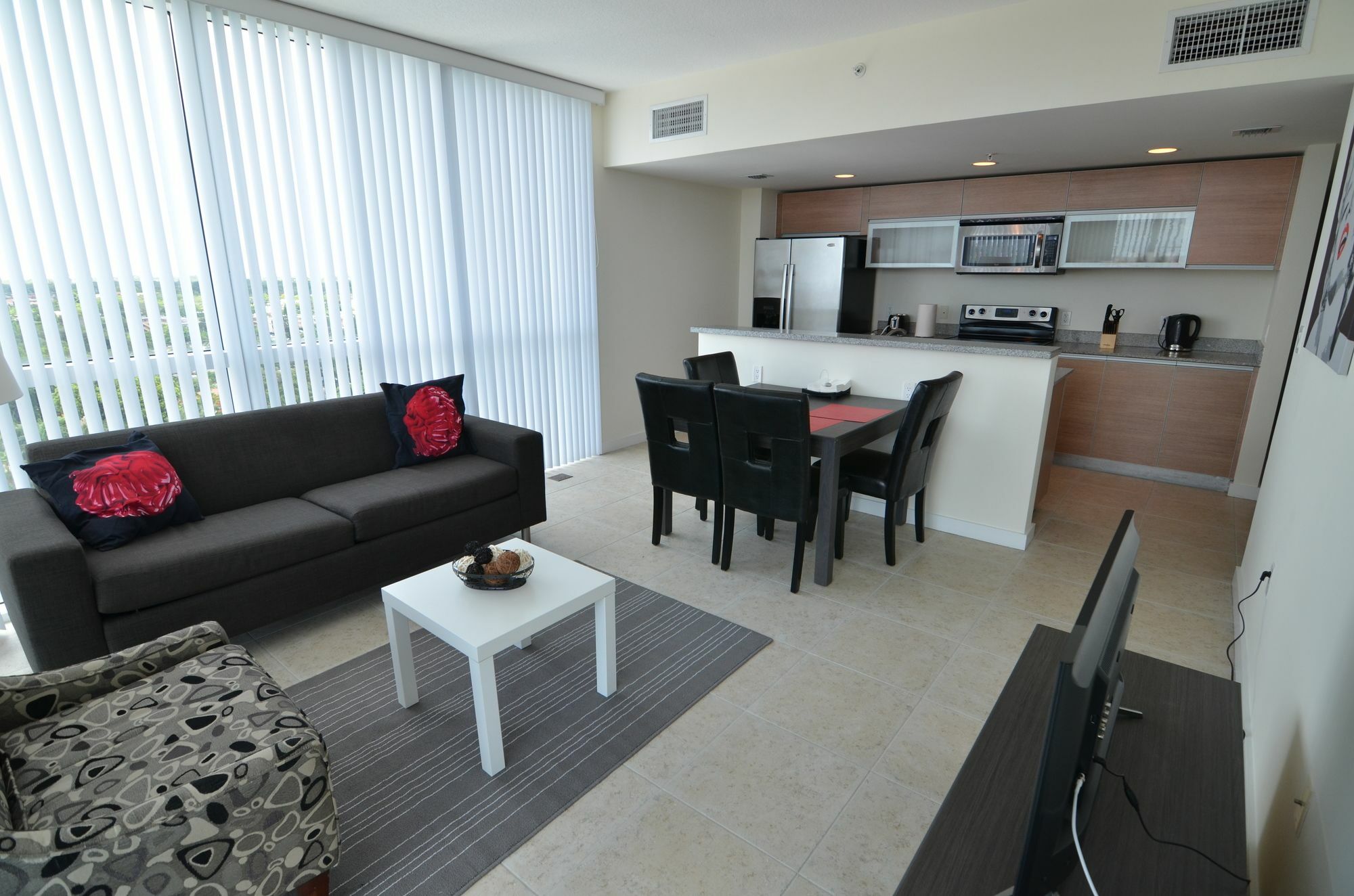 Riviera Luxury Living At River Oaks Marina And Tower Miami Dış mekan fotoğraf