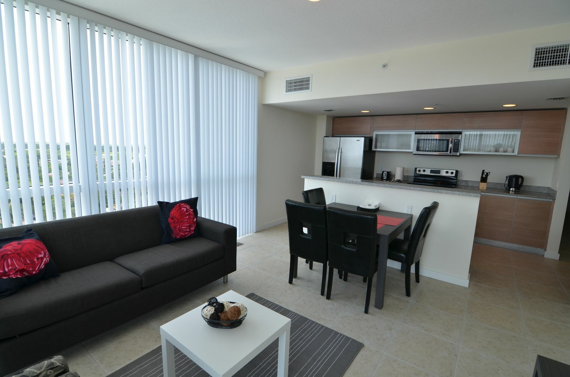 Riviera Luxury Living At River Oaks Marina And Tower Miami Dış mekan fotoğraf